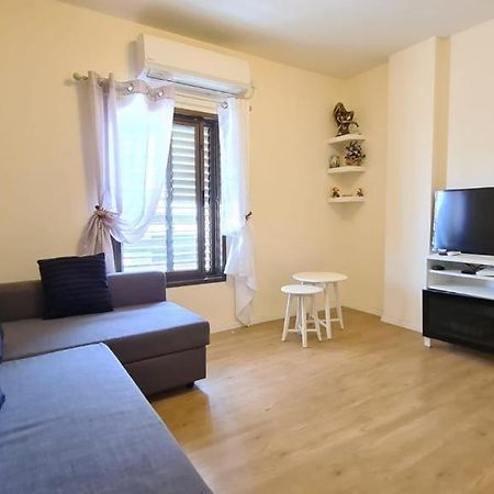 Michael'S Boutique Apartment Netanya Exterior photo